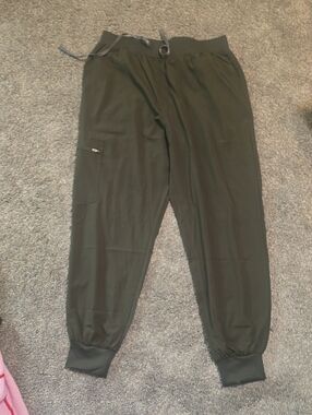 Men's Olive Green Scrub Set